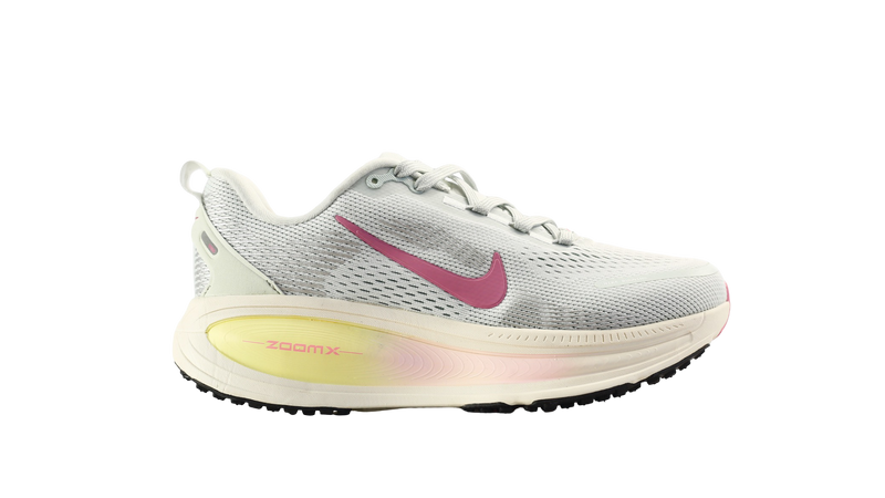 Vomero 18 Gris Rose Pastel